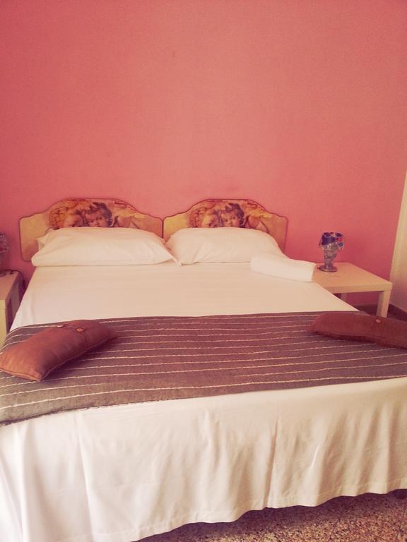 Hotel Regina ปาแลร์โม ภายนอก รูปภาพ