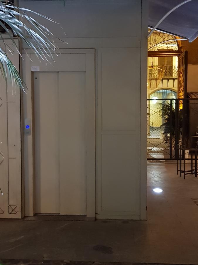 Hotel Regina ปาแลร์โม ภายนอก รูปภาพ